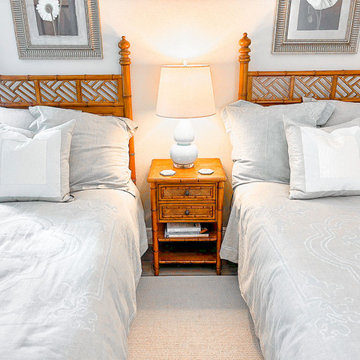 Blending Past and Present for a Fresh Transitional Design
