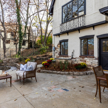 Tamara's Tudor Tutorial: Backyard Patio