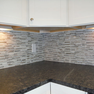 Linear Marble Back Splash