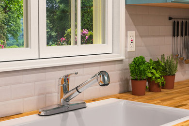 Example of a kitchen design in Raleigh