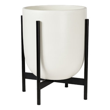 Case Study Small Bullet Planter with Metal Stand
