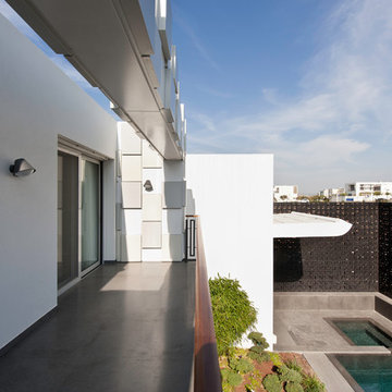 The Dynamic House