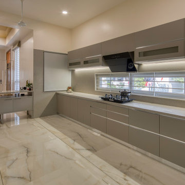 Kitchen with Monochromatic colour scheme