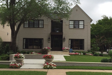 Inspiration for an exterior home remodel in Dallas
