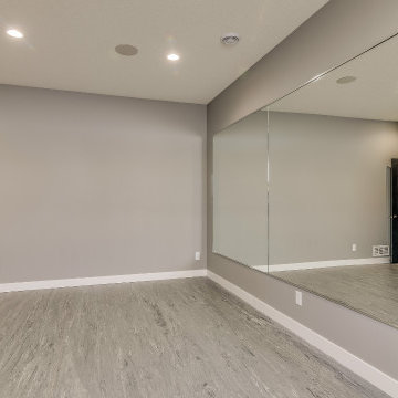 Single-Family Ranch House 12