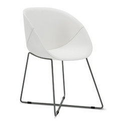 Coquille-T Armchair - Dining Chairs