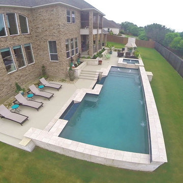 Las Colinas Vanishing edge with Spa (Temple Texas)