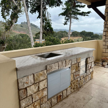 Outdoor Kitchen Design-Build | Stone Countertops
