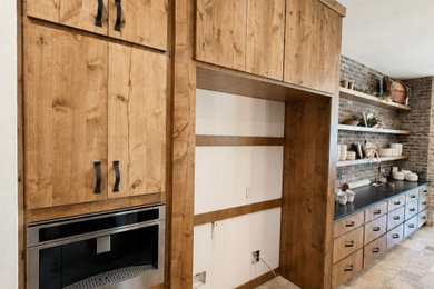 Kitchen - transitional kitchen idea in Austin
