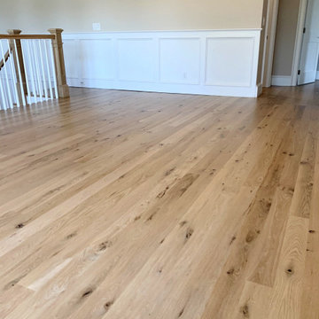 HUNTINGTON: 8" & 4" CHARACTER GRADE HERITAGE WHITE OAK INSTALLED & FINISHED