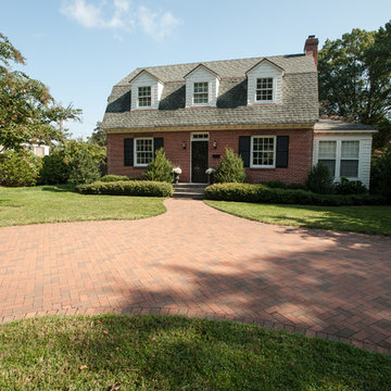 Colonial Driveway