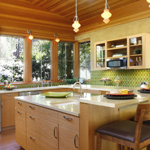 Flat kitchen cabinet doors