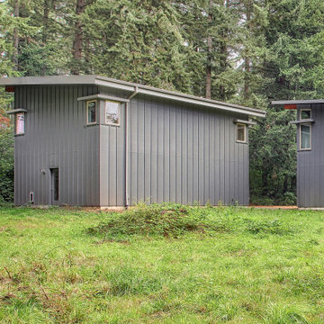 Contemporary Garage/Workspace Project