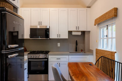 Mountain style kitchen photo in Seattle