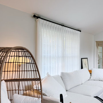 Motorized Curtain Rod with White Mesh Sheer Curtains – New York Home