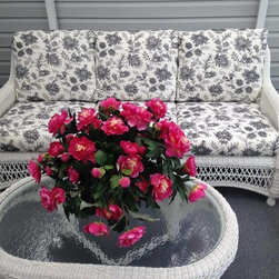 Outdoor - Outdoor Loveseats