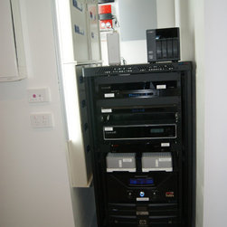 Home automation technology hub - Home Electronics