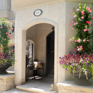 Traditional Outdoor Living