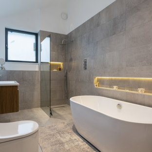 Inspiration for a contemporary bathroom in London.