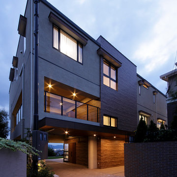 HOUSE ON THE HILL