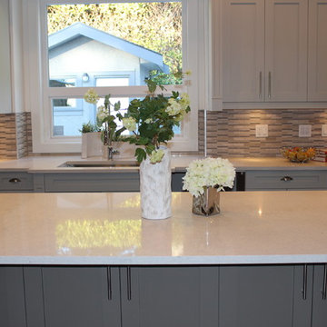 510 Crestwood, North Van - Staging New BuIld for Puran Construction