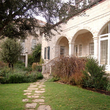 Residence and Family Charitable Foundation