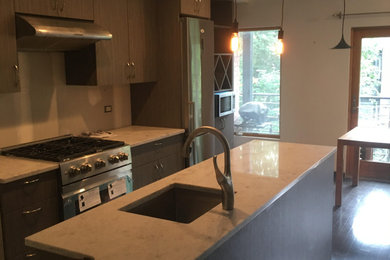 Example of a kitchen design in New York