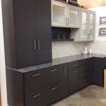 'The Kitchen Store' Display: Metro