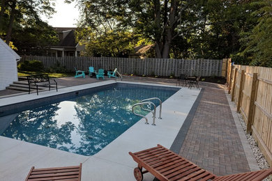 Example of a classic pool design in Chicago