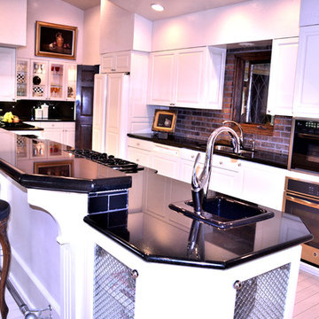 Black and White Kitchen
