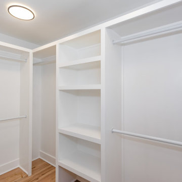 Custom Walk-In Closet