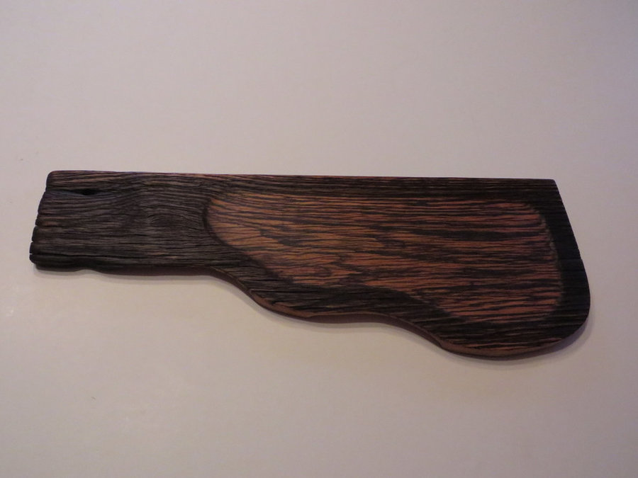 #1412 Hand-Carved Oak Serving & Cutting Board