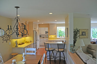 Inspiration for a timeless kitchen remodel in Santa Barbara