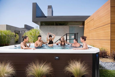 Outdoor Spa and Hot Tubs