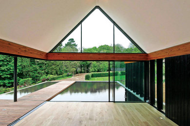 Design ideas for a contemporary pool in Oxfordshire.
