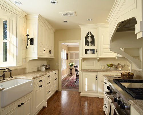 Tudor Style Kitchen | Houzz