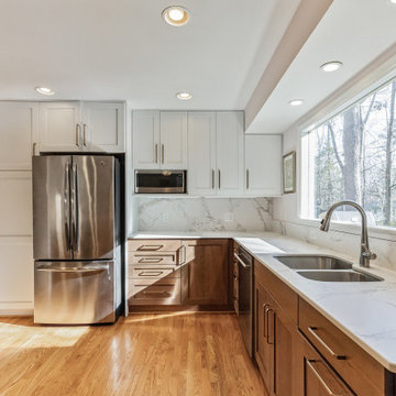 Vibrant Spacious Kitchen In Chapel Hill