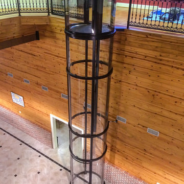 Savaria Vuelift Home elevator - Round - Garage