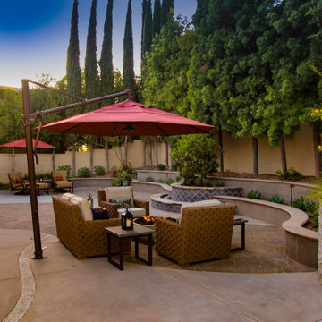 Cozy and Curvy in Santa Luz