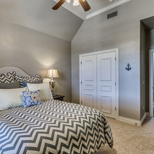 Deanwood - Naya Room