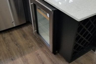 Kitchen - modern kitchen idea in Other