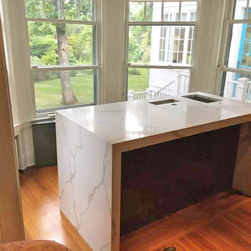 Calacutta Quartz Bar