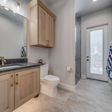 Modern European: 3,830 ft², 4 BR/3 BA/1 STbat
