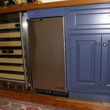 Wet Bars & Wine Areas