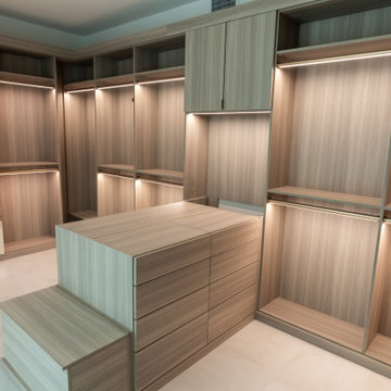 Elevated Everyday: Custom Closet with Integrated Vanity and Smart Storage