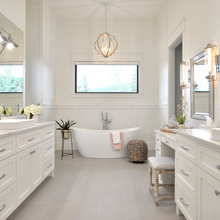 Second /Kid's bathroom