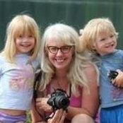 Catherine Connors's photo