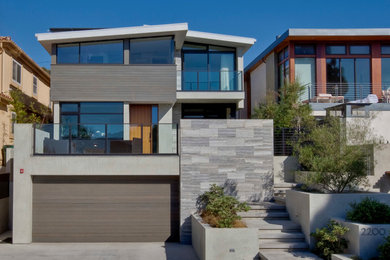 Trendy exterior home photo in Los Angeles