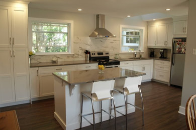 Kitchen - modern kitchen idea in Other