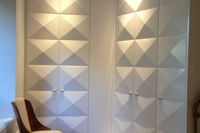 Bedroom - modern bedroom idea in Milan
